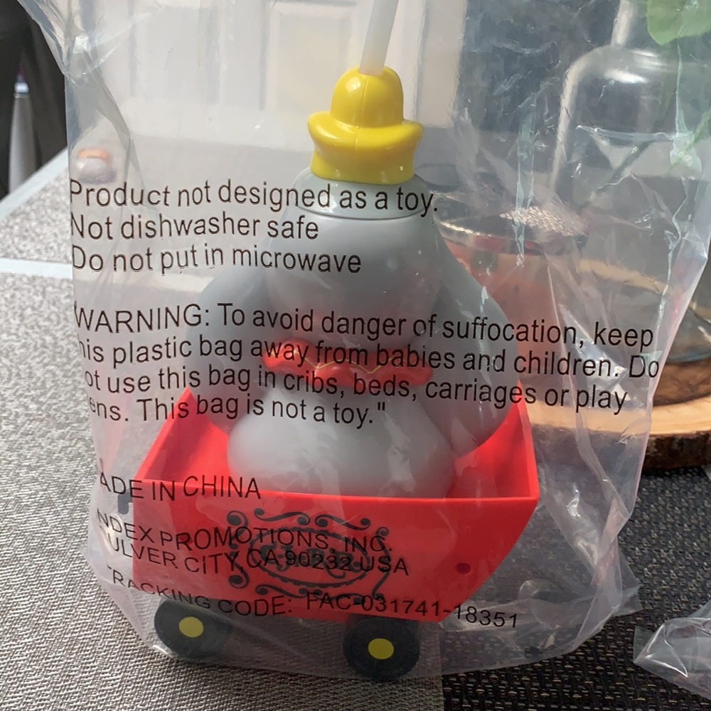 Disney Casey Train Popcorn Bucket & Dumbo Slipper. - Picture 5 of 9